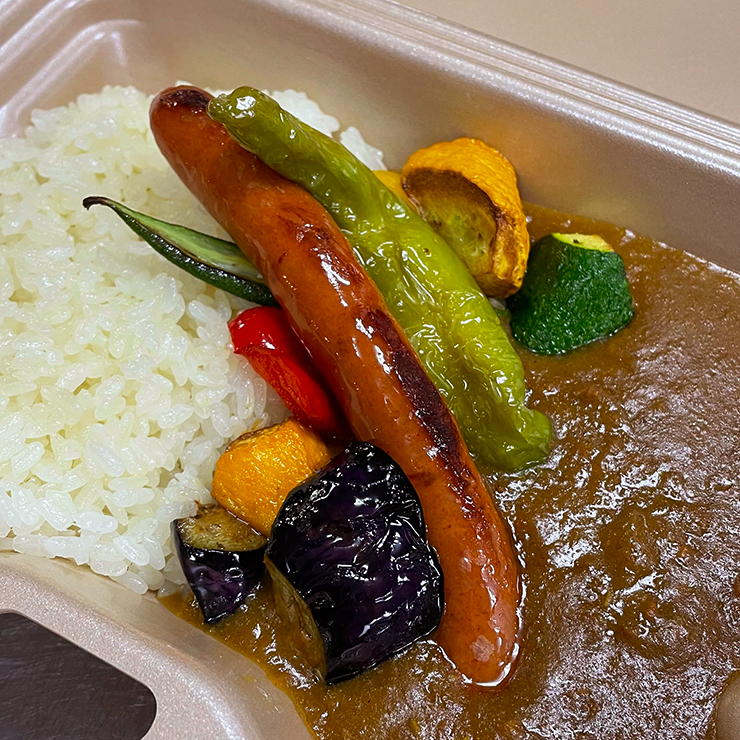 夏野菜とチョリソーのスパイシーカレー